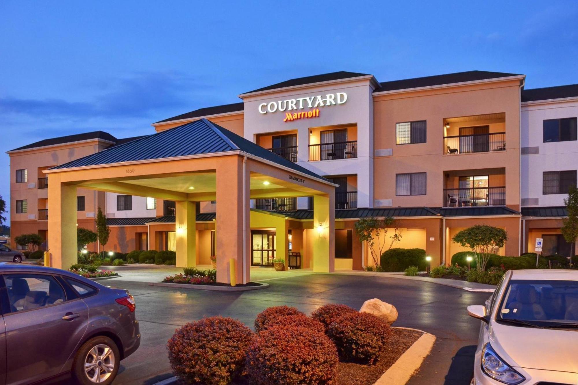 Courtyard By Marriott Indianapolis South Hotel Bagian luar foto